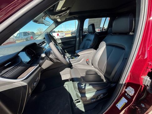 New 2026 Jeep Grand Cherokee L Limited AWD/4WD image 16