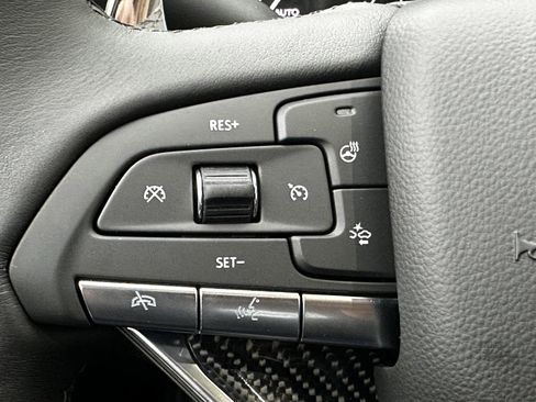 New 2025 Cadillac XT6 Sport w/ Technology Package image 17