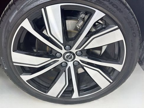 Used 2021 Volvo XC40 P8 Recharge w/ Advanced Package AWD/4WD image 34