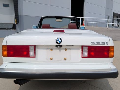 Used 1987 BMW 325i Convertible RWD image 12