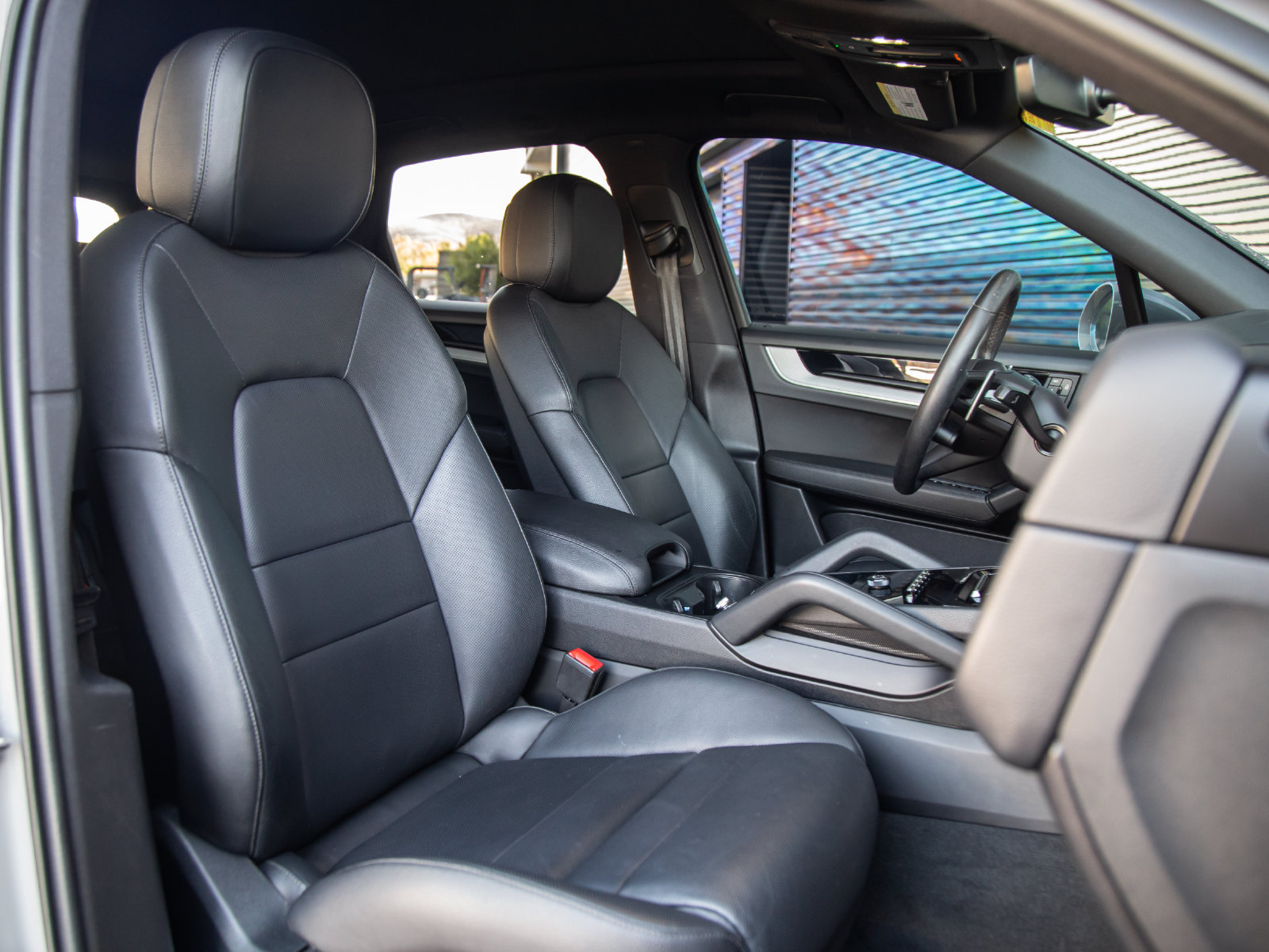 Certified 2024 Porsche Cayenne AWD/4WD image 25