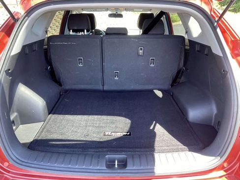 Used 2017 Hyundai Tucson Eco w/ Cargo Package image 9