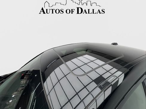 Used 2023 BMW 330i Sedan w/ Premium Package RWD image 11