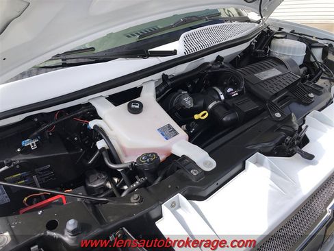 Used 2010 Chevrolet Express 1500 w/ Preferred Equipment Group RWD image 30