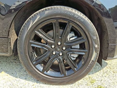 Certified 2024 Ford Edge ST-Line AWD/4WD image 9