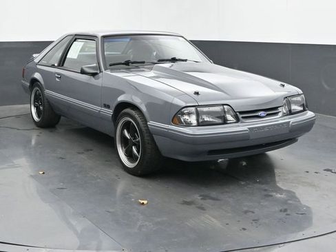 Used 1993 Ford Mustang LX image 2