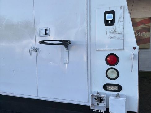 Used 2017 Ford F350 XL w/ Power Equipment Group image 16