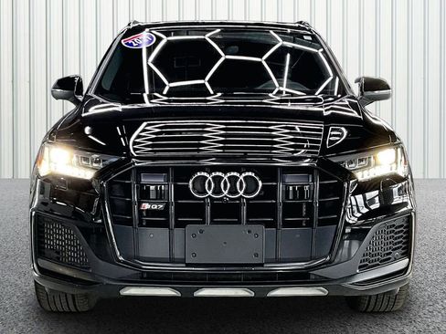 Used 2021 Audi SQ7 Premium Plus w/ Executive Package AWD/4WD image 2