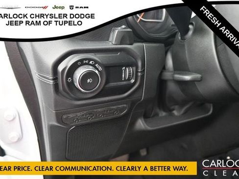 Used 2024 Jeep Wrangler Unlimited Rubicon AWD/4WD image 17