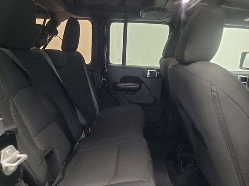 Used 2018 Jeep Wrangler Unlimited Sport S AWD/4WD image 19