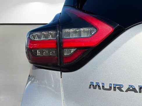 Used 2020 Nissan Murano SV image 10