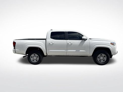 Used 2023 Toyota Tacoma SR w/ SR Convenience Package RWD image 4