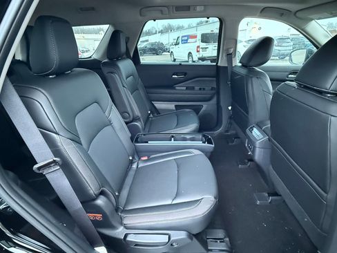 New 2026 Nissan Pathfinder SL AWD/4WD image 14