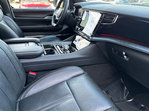 Used 2024 Jeep Grand Wagoneer L Series II w/ Quick Order Packagew 28T AWD/4WD image 17