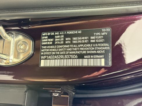 Certified 2024 Porsche Macan S AWD/4WD image 21