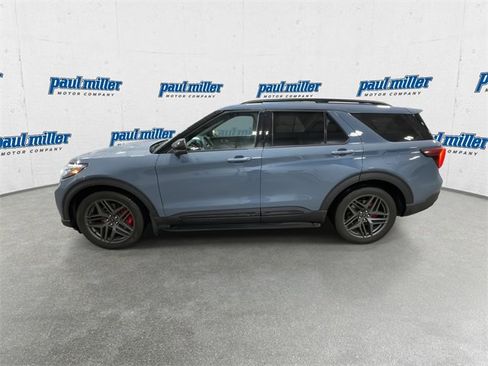 Used 2025 Ford Explorer ST w/ Sun And Sound Package image 7