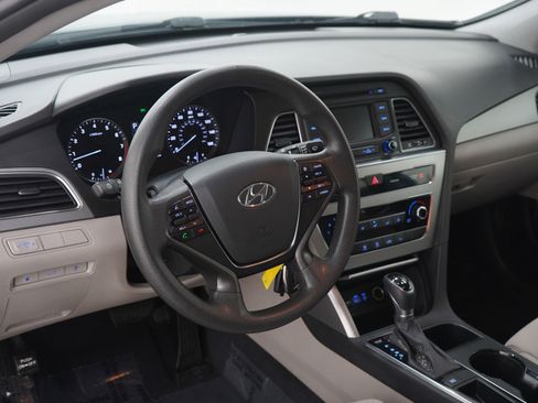 Used 2015 Hyundai Sonata SE w/ Option Group 09 image 22