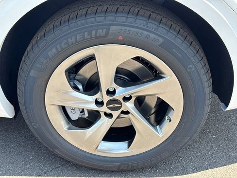 New 2026 Genesis GV70 2.5T Advanced AWD/4WD image 22