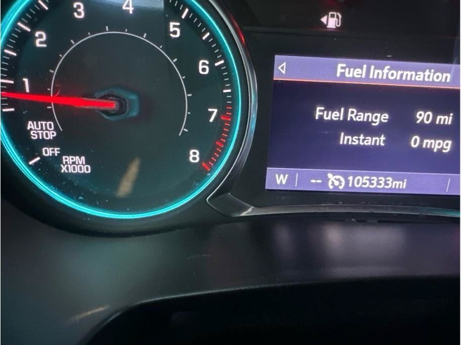 Used 2021 Chevrolet Traverse Premier w/ Redline Edition FWD image 18