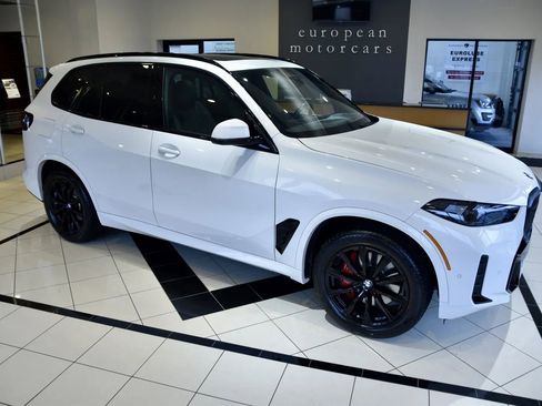 Used 2024 BMW X5 xDrive40i w/ M Sport Package image 7