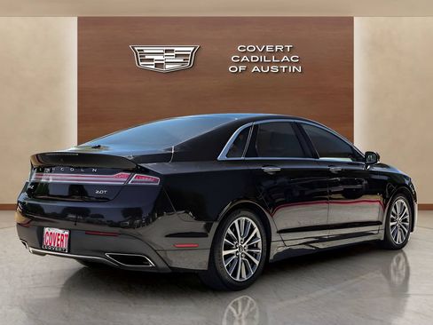 Used 2020 Lincoln MKZ FWD image 4