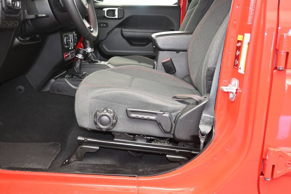 Used 2024 Jeep Wrangler Unlimited Rubicon AWD/4WD image 21