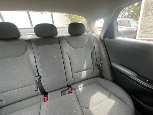 Used 2025 Kia K4 LXS image 38