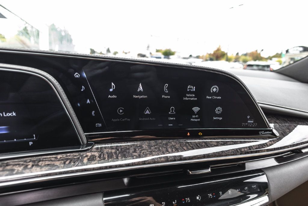 Used 2023 Cadillac Escalade Premium Luxury w/ Touring Package AWD/4WD image 17