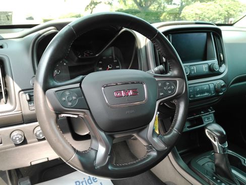 Certified 2022 GMC Canyon AT4 w/ Trailering Package AWD/4WD image 29