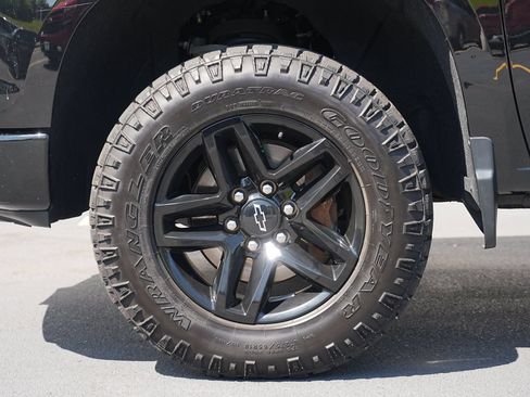 Used 2022 Chevrolet Silverado 1500 LT Trail Boss AWD/4WD image 11