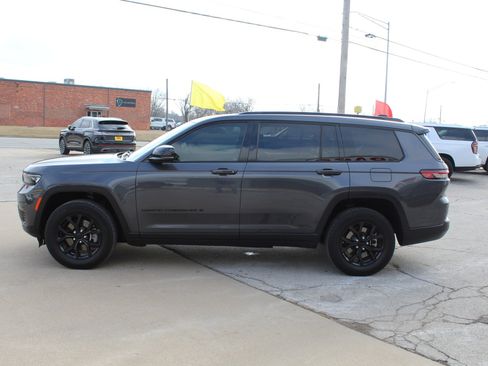 Used 2024 Jeep Grand Cherokee L Laredo image 9