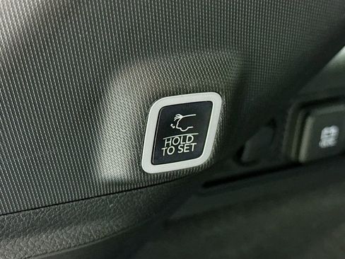 Used 2023 Jeep Grand Cherokee Summit image 33