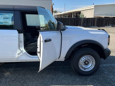 New 2025 Ford Bronco 4-Door image 43