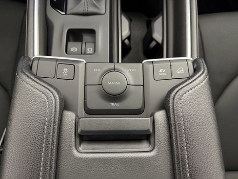 Used 2026 Toyota Grand Highlander AWD Hybrid image 30