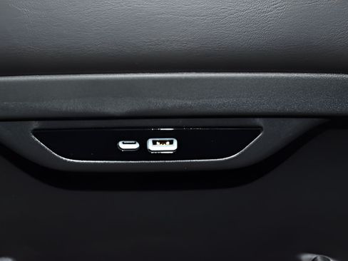 New 2026 Chrysler Pacifica Select AWD/4WD image 29