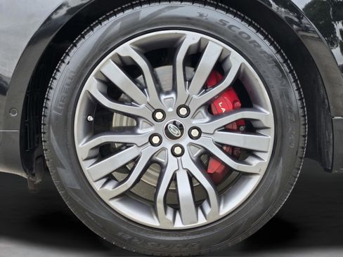 Used 2019 Land Rover Range Rover Sport Supercharged AWD/4WD image 40