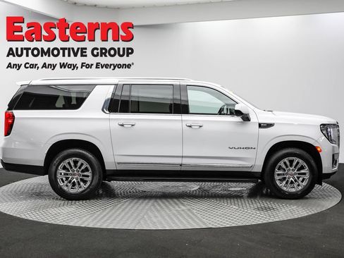 Used 2024 GMC Yukon XL SLT AWD/4WD image 4