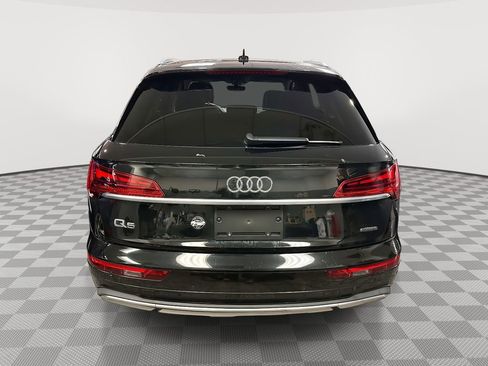 Used 2021 Audi Q5 2.0T Premium w/ Convenience Package image 3