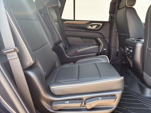 Used 2023 Chevrolet Tahoe Premier RWD image 29