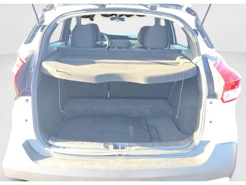 Used 2019 Nissan Kicks SR image 20