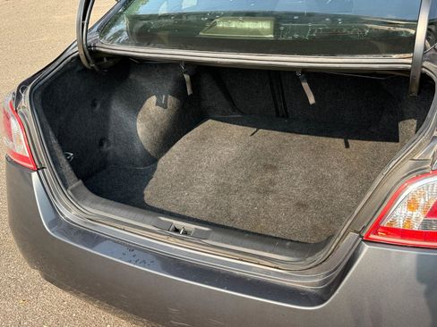 Used 2013 Nissan Altima 2.5 S FWD image 5