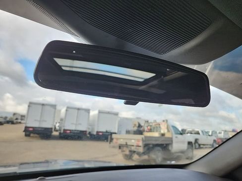 Used 2020 Ford Explorer XLT w/ Equipment Group 202A AWD/4WD image 18