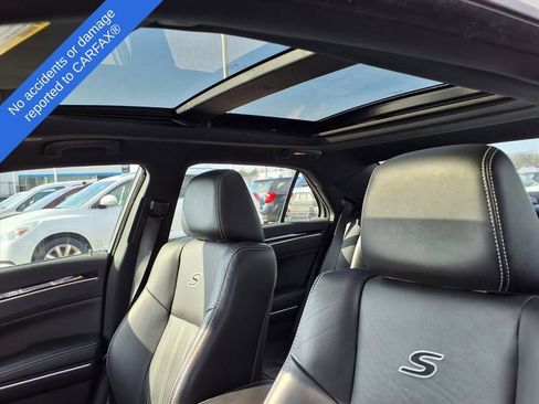 Used 2021 Chrysler 300 S w/ Popular Equipment Group image 19