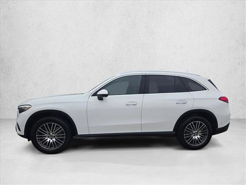 Certified 2026 Mercedes-Benz GLC 300 image 9