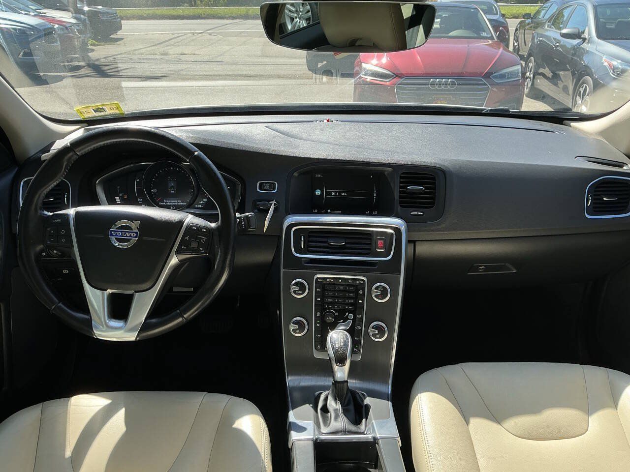 Used 2016 Volvo S60 T5 Premier w/ Convenience Package FWD image 28