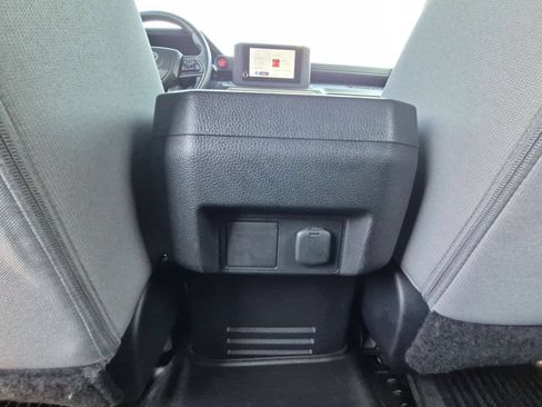 Used 2024 Toyota Tacoma TRD Off-Road AWD/4WD image 25