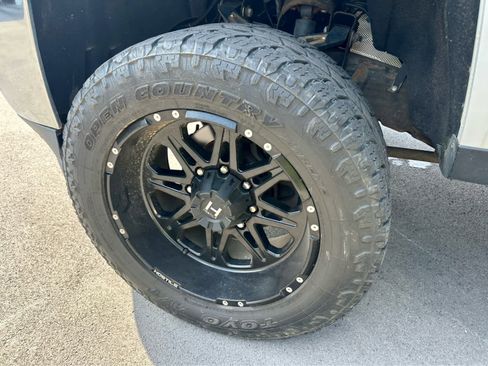 Used 2016 Chevrolet Silverado 2500 W/T w/ WT Convenience Package AWD/4WD image 9