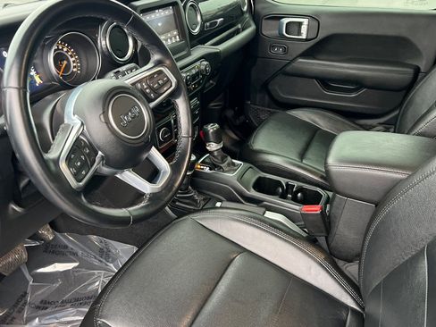 Used 2021 Jeep Wrangler Unlimited Sahara image 10