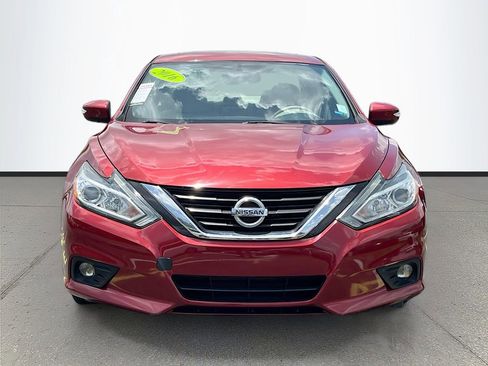Used 2016 Nissan Altima 2.5 SV w/ Convenience Package FWD image 2