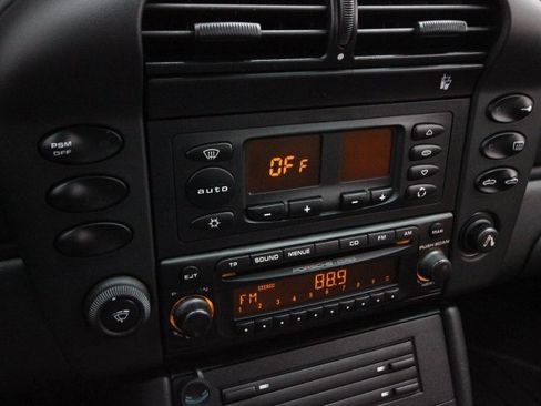 Used 2004 Porsche 911 Carrera 4S image 18